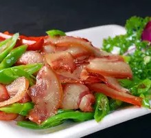 Spicy Pepper Stir-fried Pig Snout